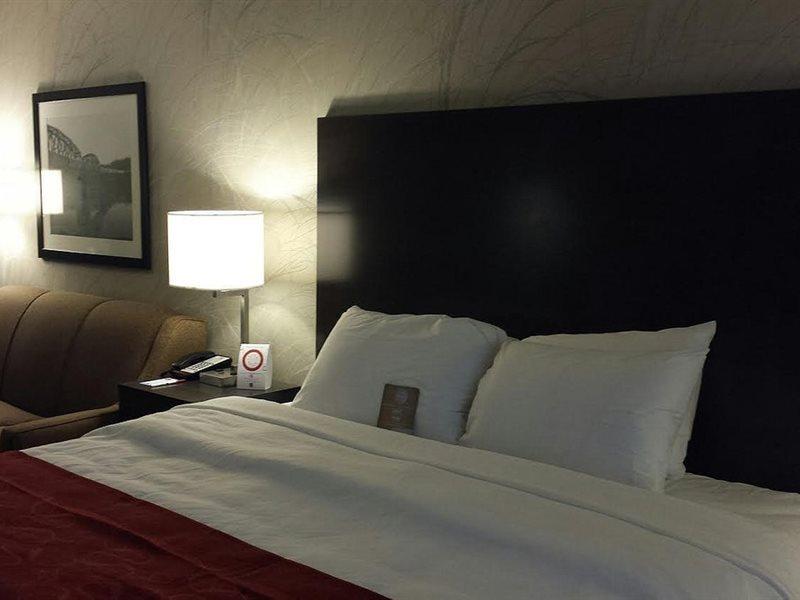 Comfort Suites Юнионтаун Экстерьер фото