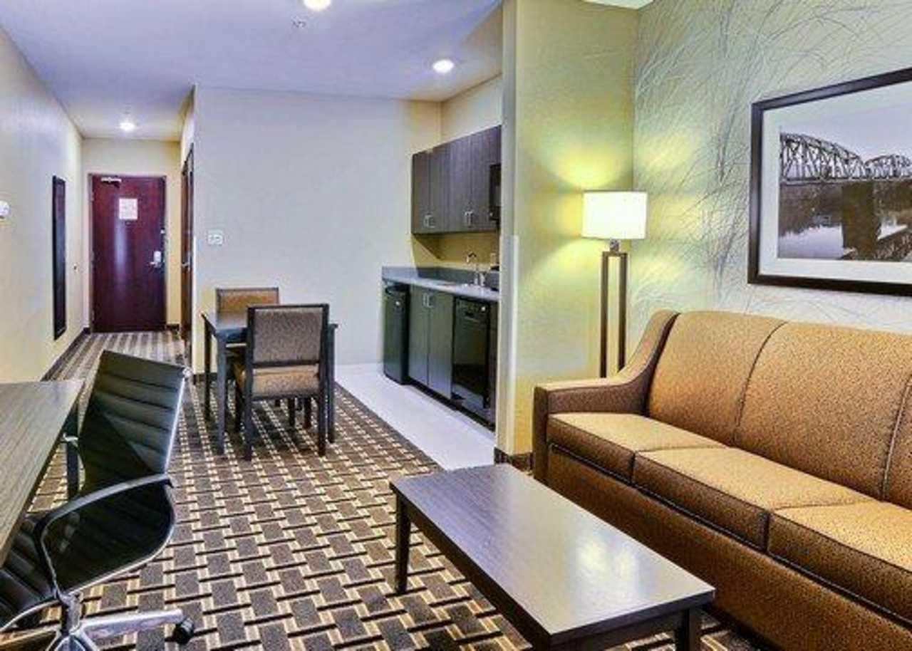 Comfort Suites Юнионтаун Экстерьер фото