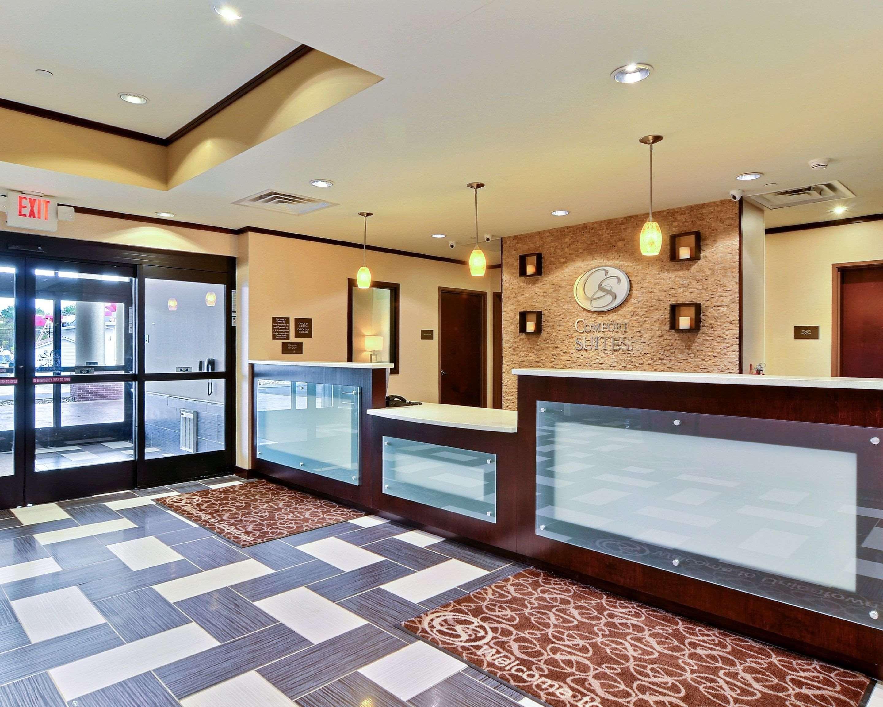 Comfort Suites Юнионтаун Экстерьер фото