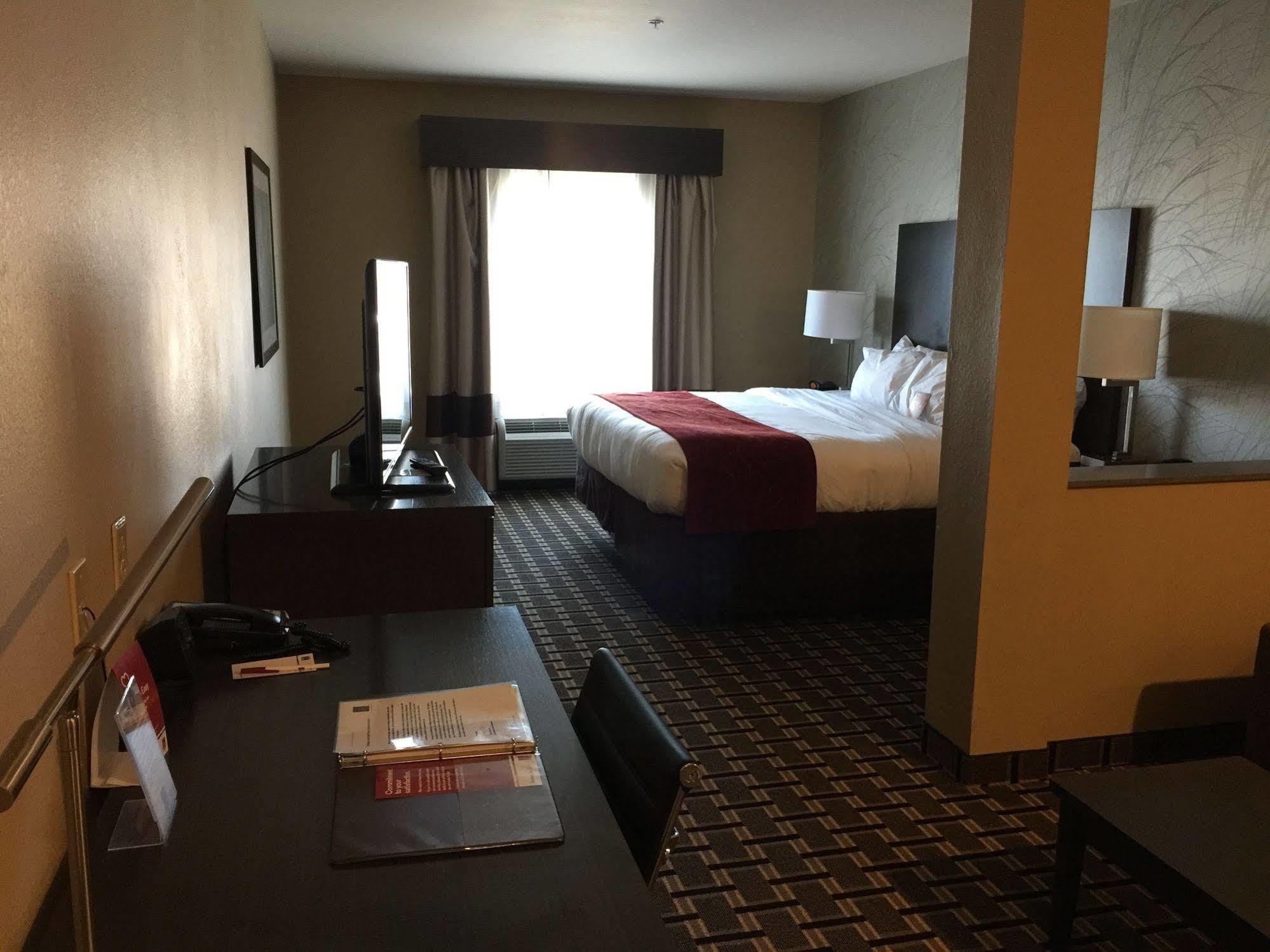 Comfort Suites Юнионтаун Экстерьер фото